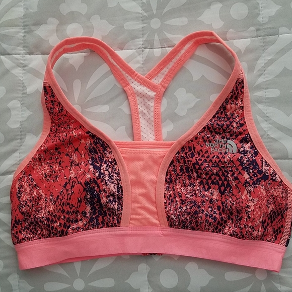 north face sports bra with pocket